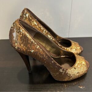 Chinese Laundry Ladybug Sequin Opened Toe Peep Toe Heels Stillettos Gold